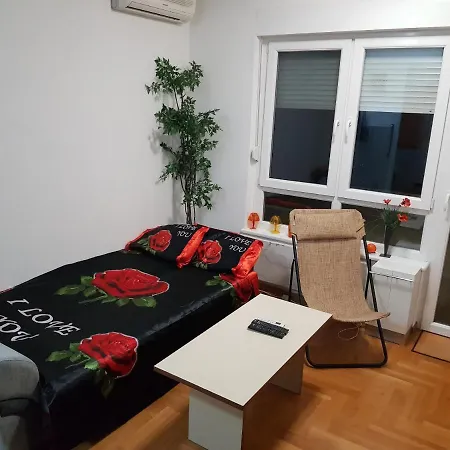 Lav Appartement *
